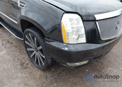 2008 Cadillac Escalade Standard z USA, uszkodzony, nr VIN 1GYFK63858R278743